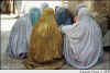 People- women in burqa -photo saeed khan AFP.jpg (15610 bytes)